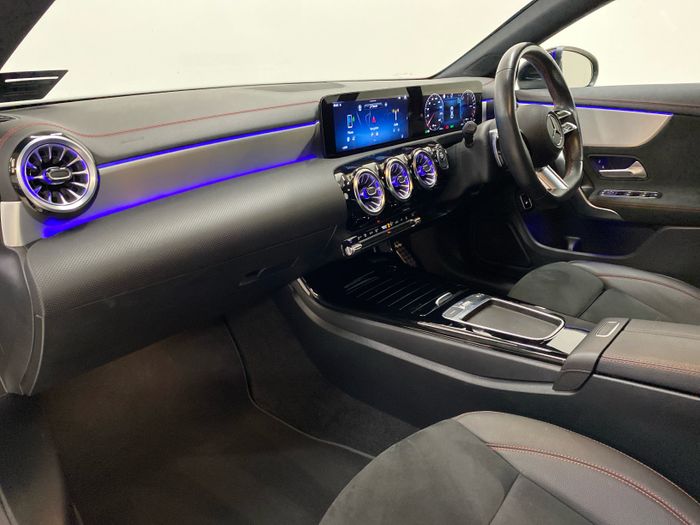 Mercedes-Benz CLA 2023