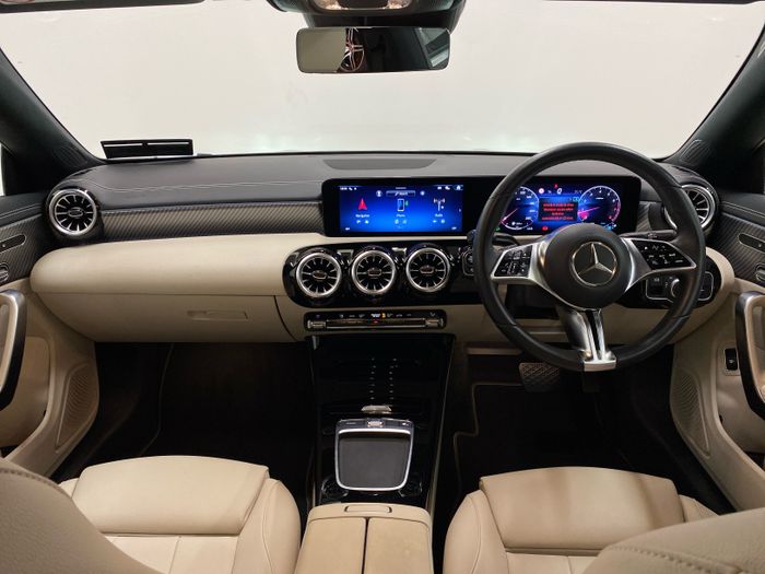 Mercedes-Benz CLA 2024