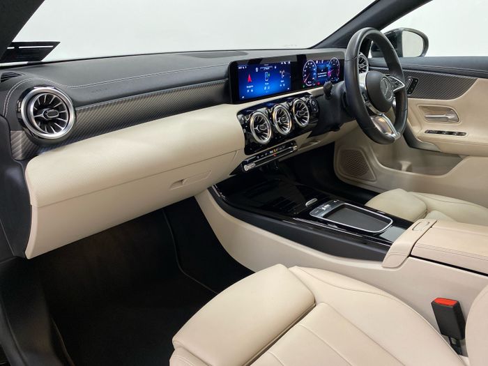Mercedes-Benz CLA 2024
