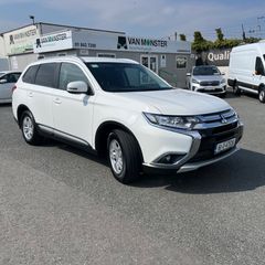 Mitsubishi Outlander 2016