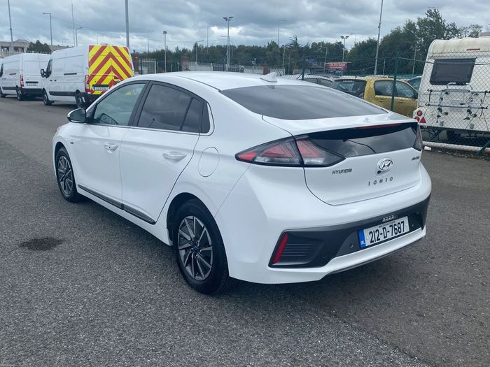 Hyundai Ioniq 2021