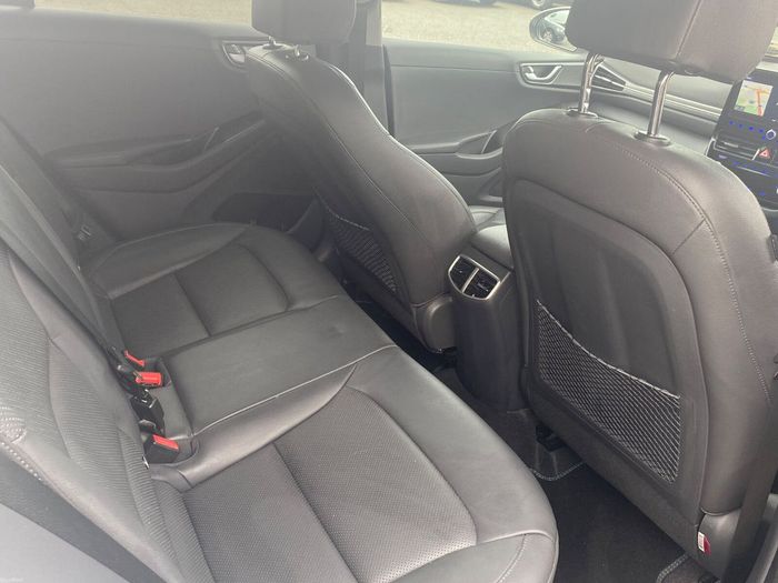 Hyundai Ioniq 2021