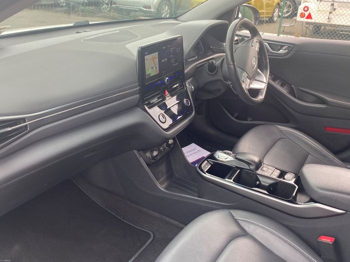 Hyundai Ioniq 2021