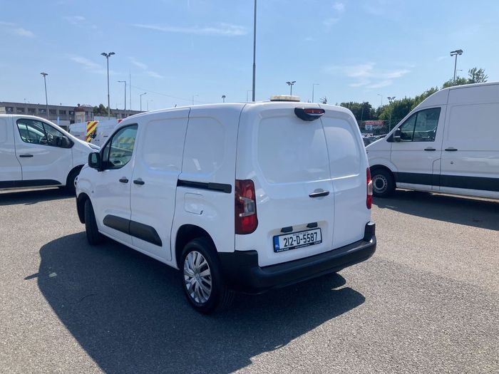 Peugeot Partner 2021