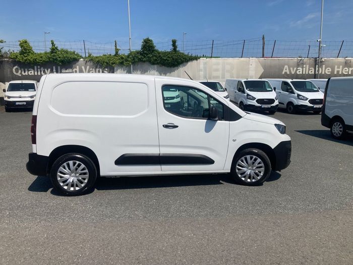 Peugeot Partner 2021