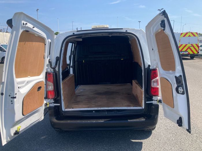 Peugeot Partner 2021