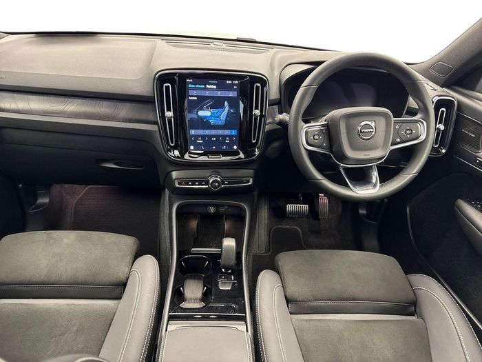 Volvo XC40 2023