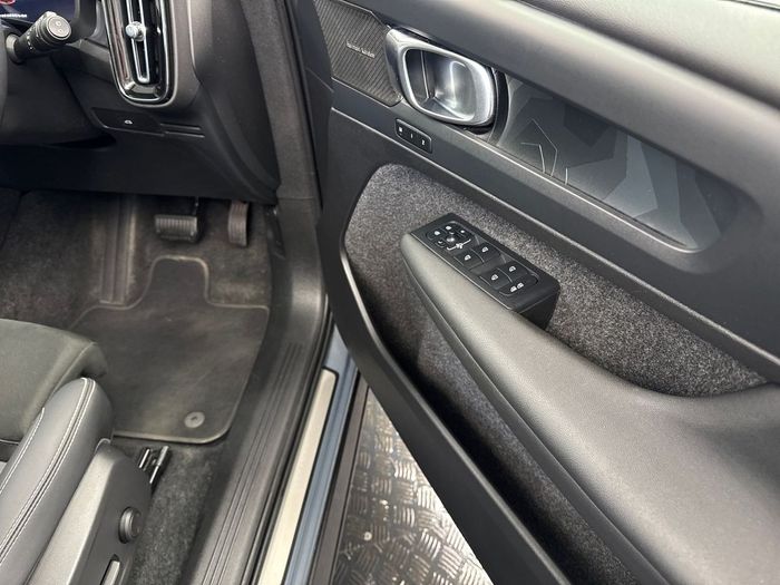 Volvo XC40 2023