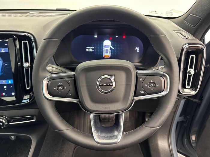 Volvo XC40 2023