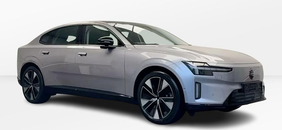 Volvo ES90 2026