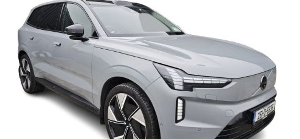 Volvo EX90 2025