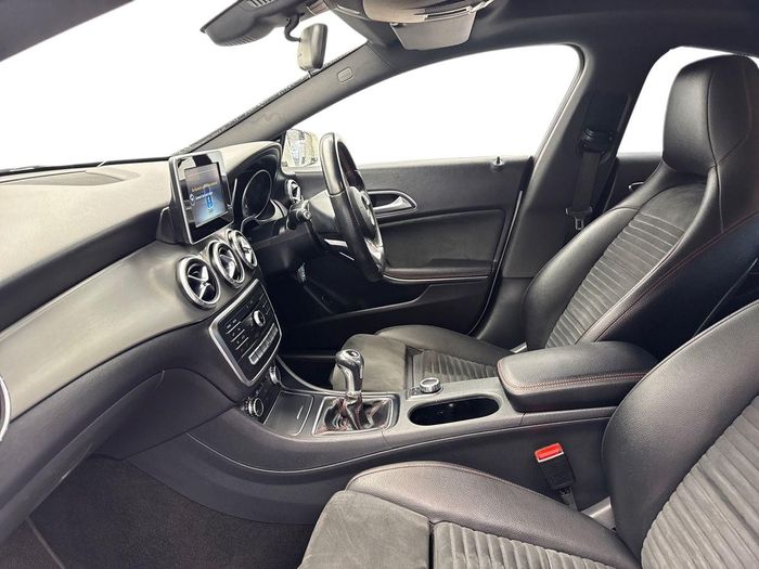 Mercedes-Benz CLA 2017