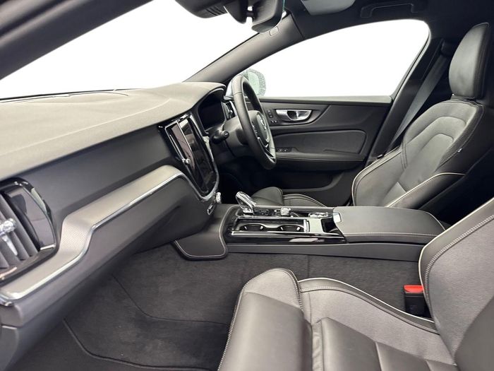 Volvo V60 2026
