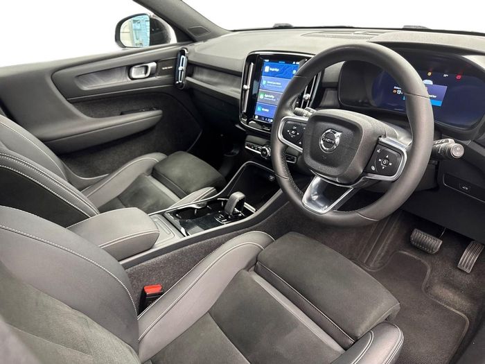 Volvo XC40 2023
