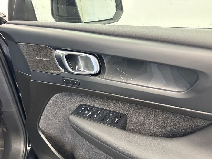 Volvo XC40 2023