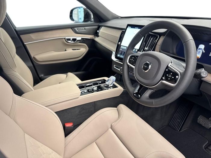 Volvo XC90 2026