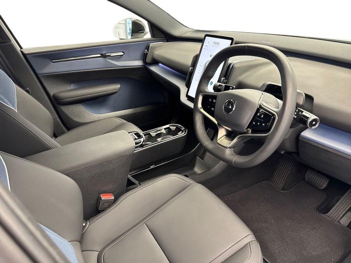 Volvo EX30 2024
