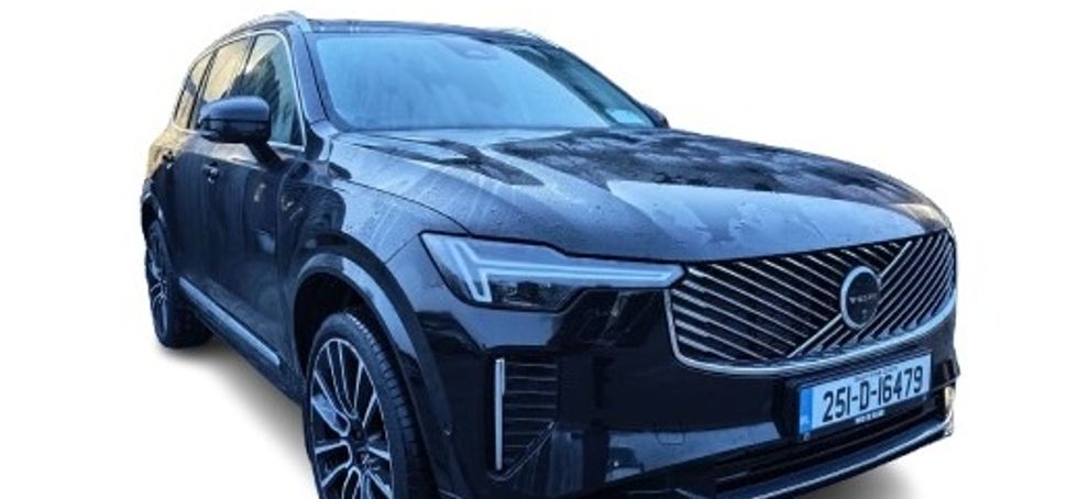 Volvo XC90 2025