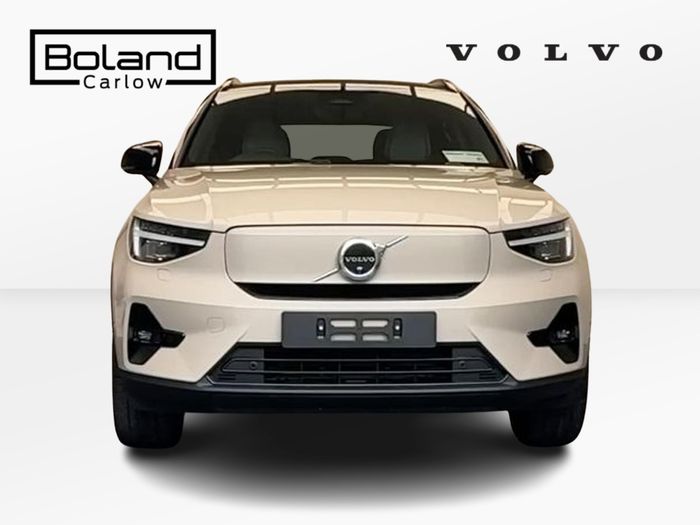 Volvo EX40 2026