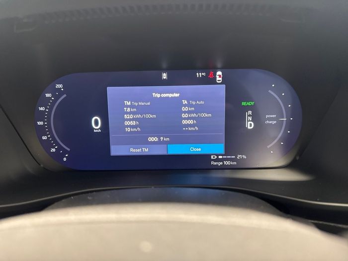 Volvo EX40 2026