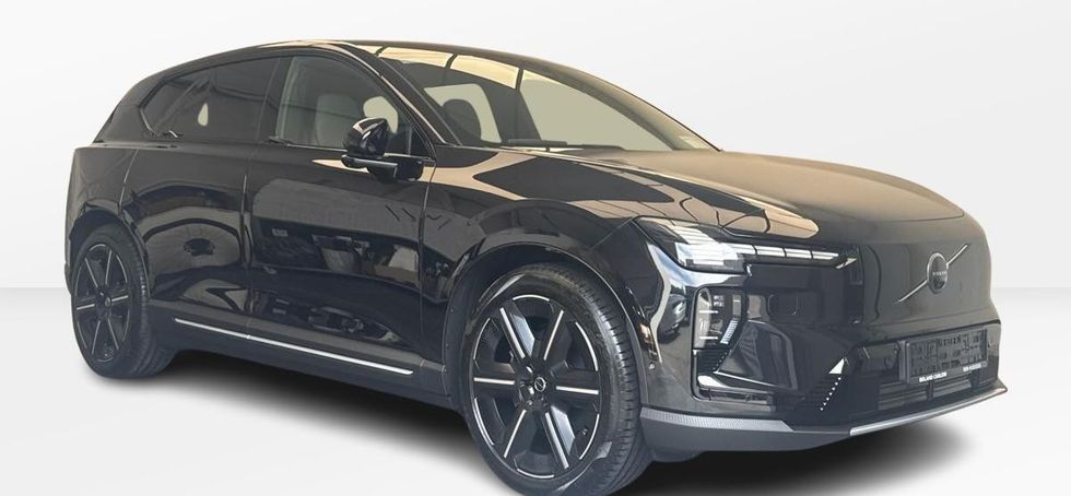 Volvo EX60 2026