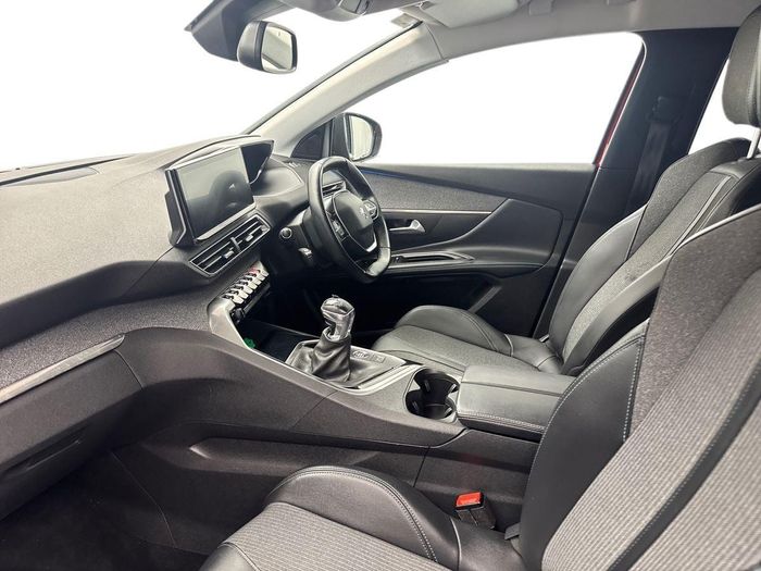 Peugeot 5008 2022