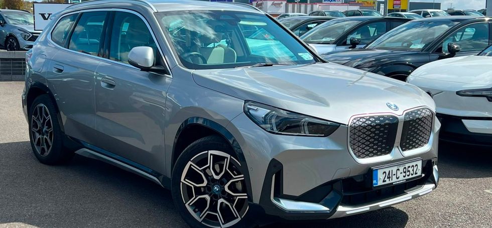 BMW iX1 2024