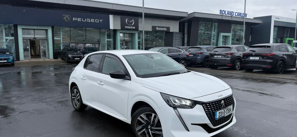 Peugeot 208 2023