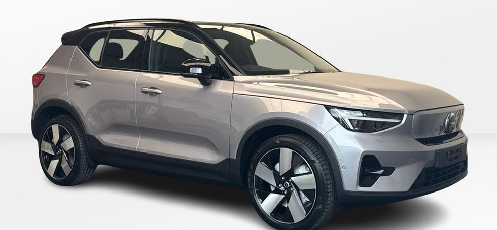 Volvo EX40 2026