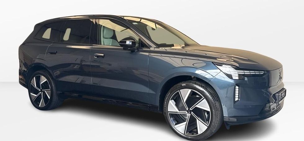 Volvo EX90 2026