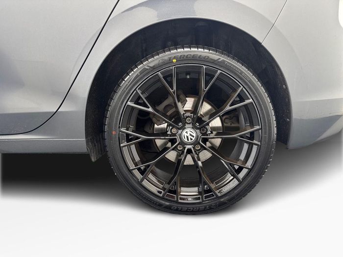 Volkswagen Golf 2024