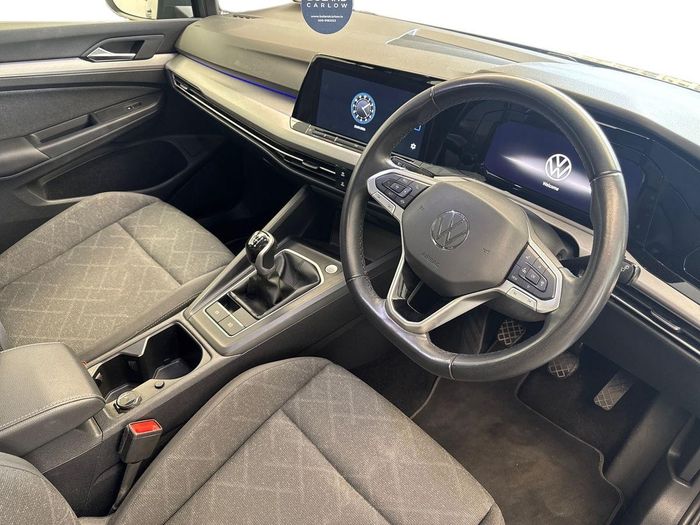 Volkswagen Golf 2024