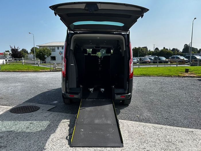 Ford Tourneo Custom 2021