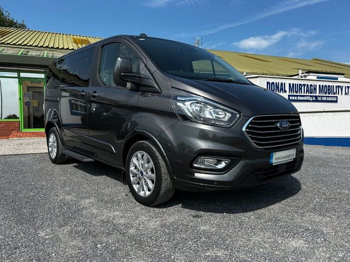 Ford Tourneo Custom 2021