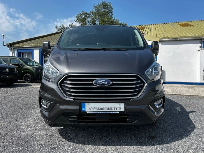 Ford Tourneo Custom 2021