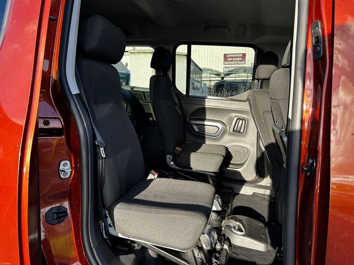 Peugeot Rifter 2021