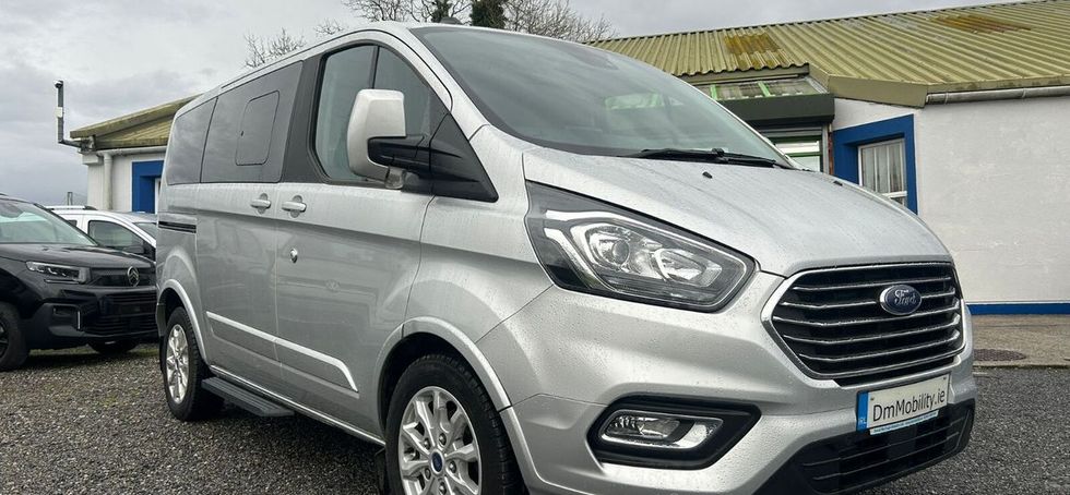 Ford Tourneo Custom 2024