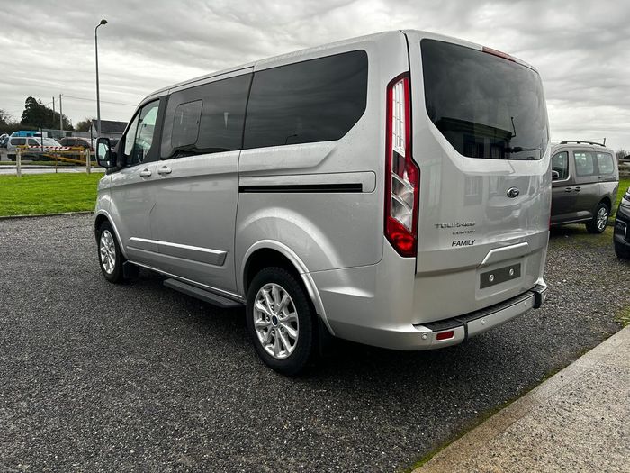 Ford Tourneo Custom 2024