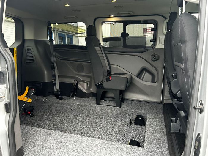 Ford Tourneo Custom 2024