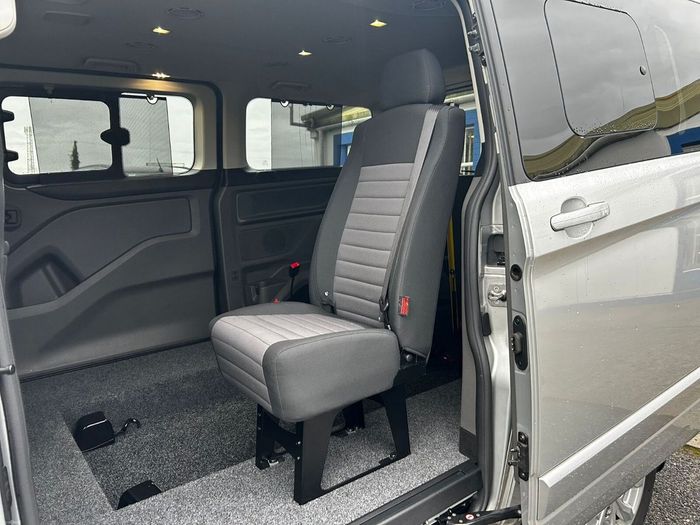 Ford Tourneo Custom 2024