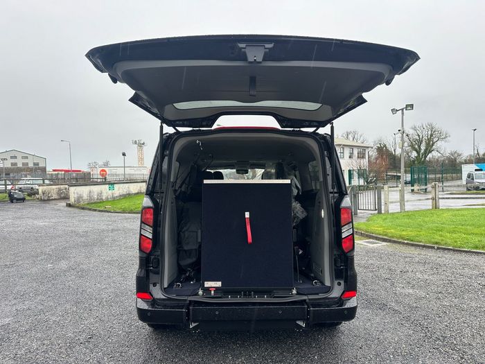 Ford Tourneo Custom 2026