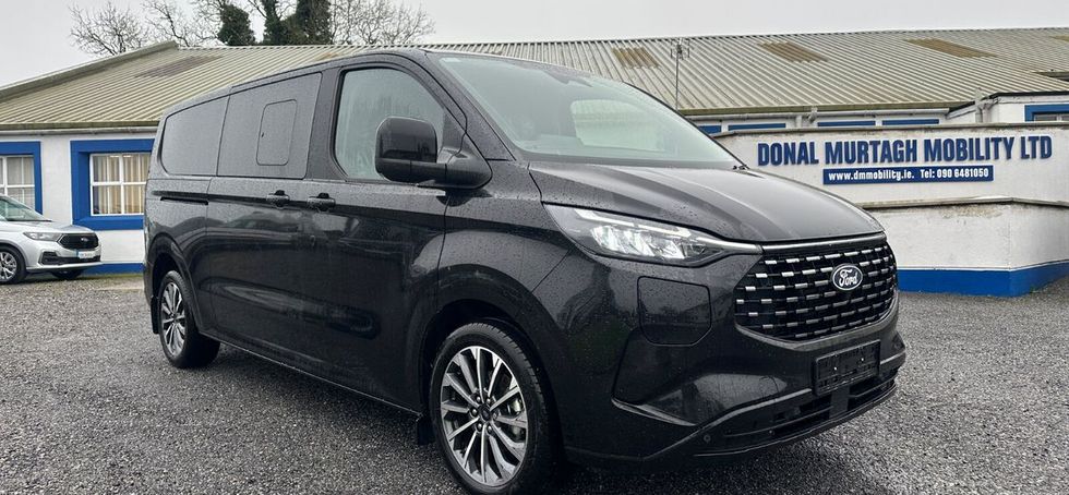 Ford Tourneo Custom 2026