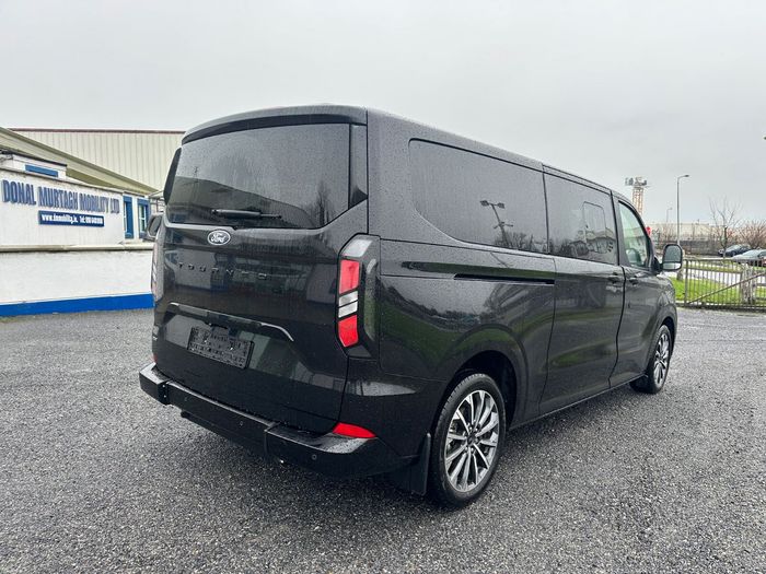 Ford Tourneo Custom 2026