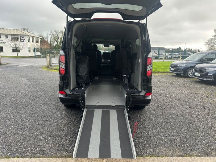 Ford Tourneo Custom 2026