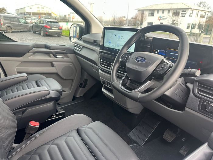 Ford Tourneo Custom 2026