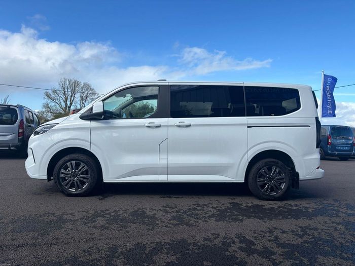 Ford Tourneo Custom 2026