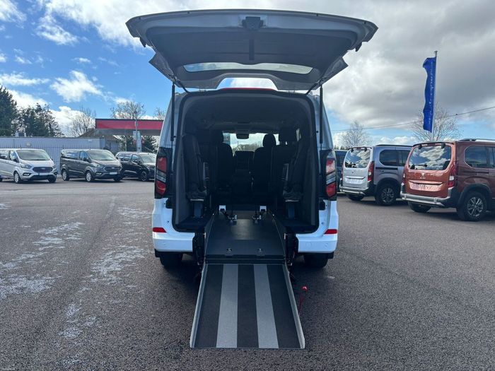 Ford Tourneo Custom 2026
