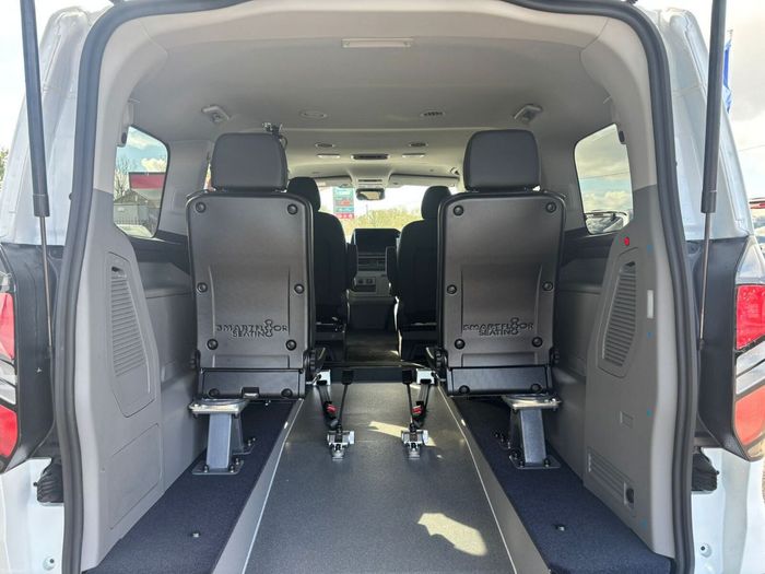 Ford Tourneo Custom 2026