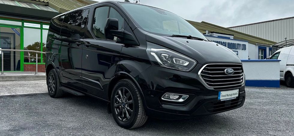 Ford Tourneo Custom 2023