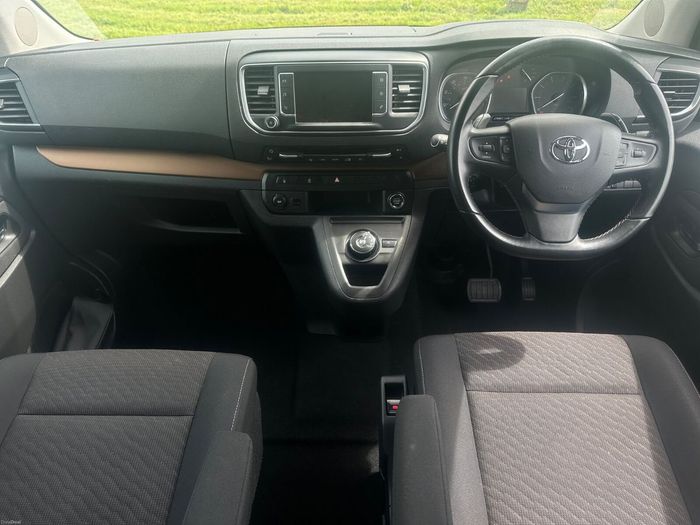 Toyota Proace 2024